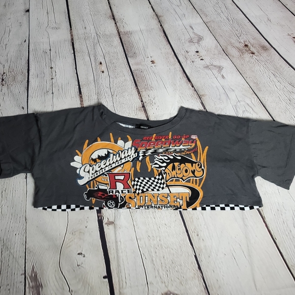 Crop Top - Picture 3 of 5